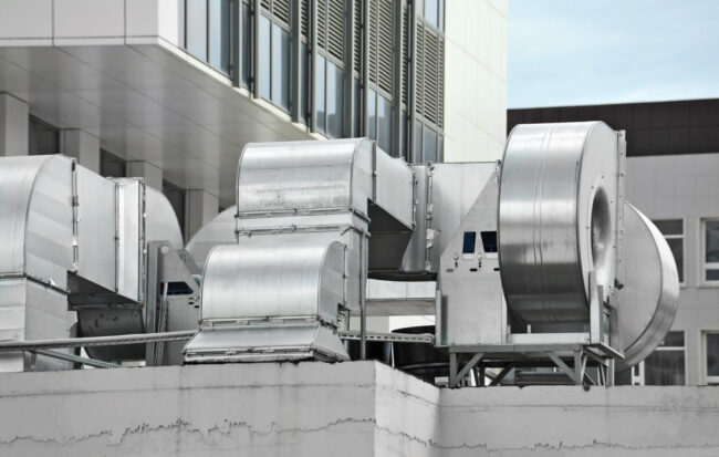 Các loại quạt sử dụng trong hệ thống HVAC và ưu nhược điểm của chúng